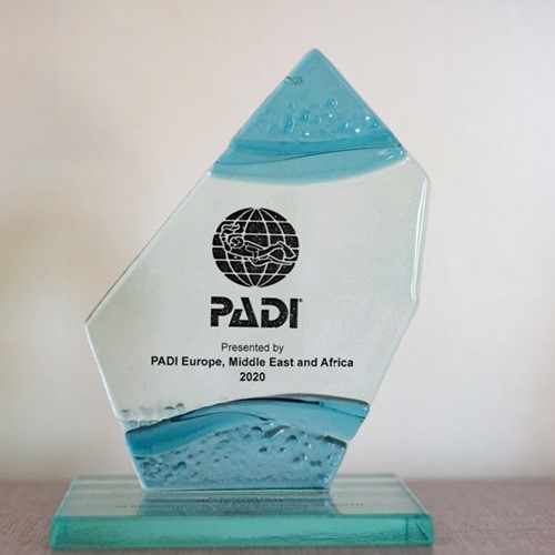 PADI AWARD In Anerkennung eines außergewöhnlichen Wachstums in Padi-Taucher-Training Ägypten